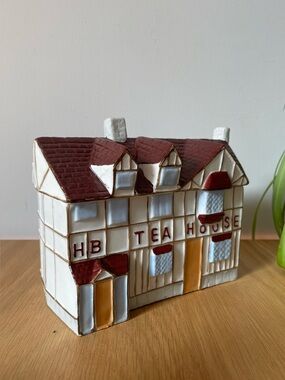 Vintage Sadler HB Tea House Ceramic Tea Storage Box